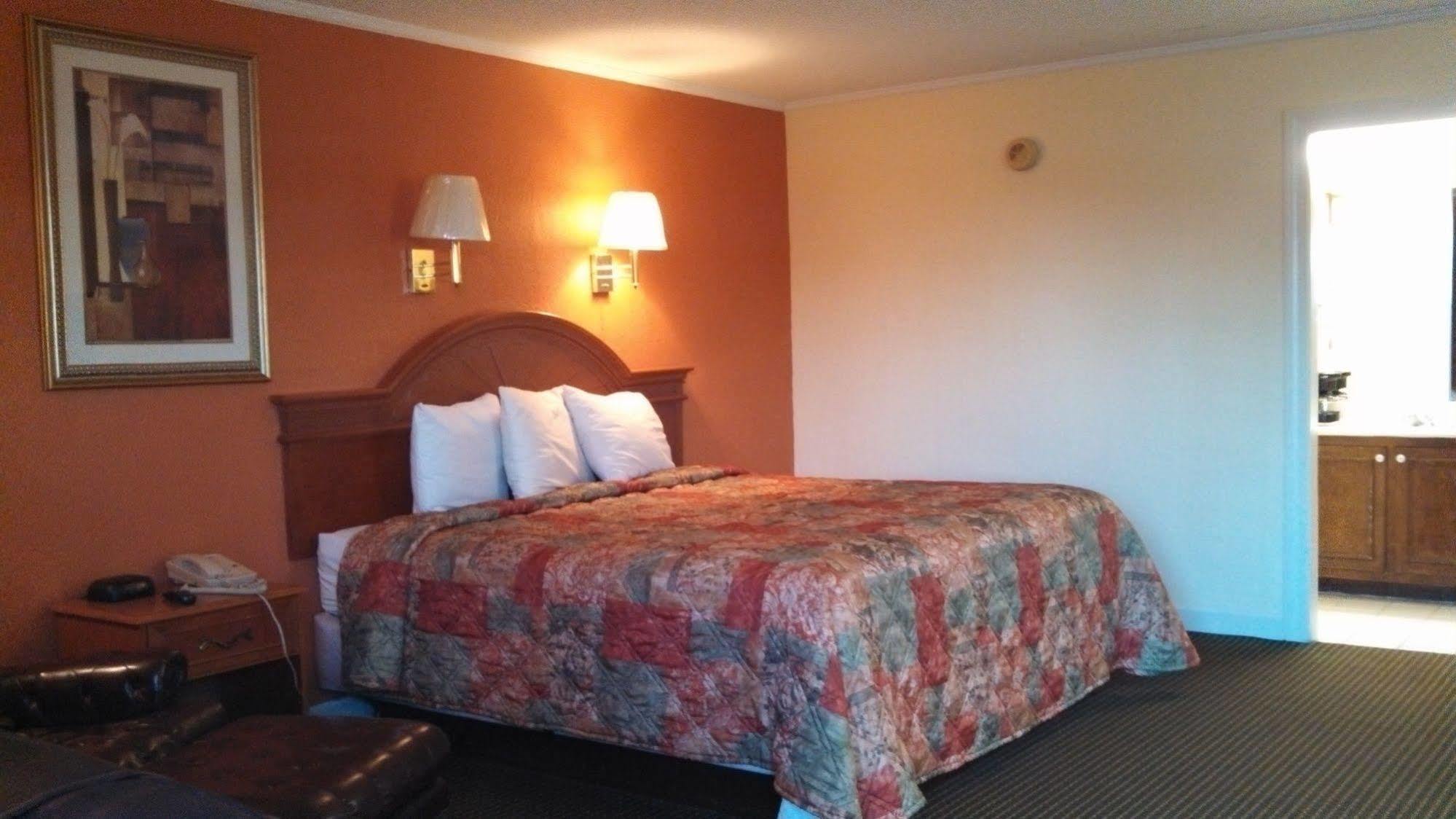 Mount Vernon Inn Sumter Exterior foto